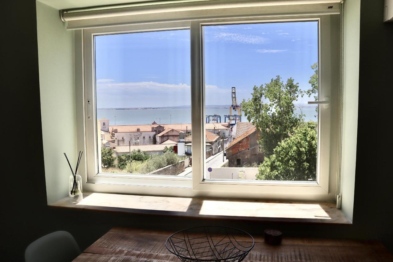 Lisbon, T2 Renewed Duplex With River View, Beato, Лісабон Екстер'єр фото